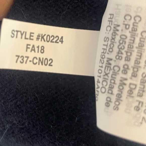 J Crew Everyday Cashmere Crewneck Sweater with Intarsia-Knit Stars - Picture 14 of 14